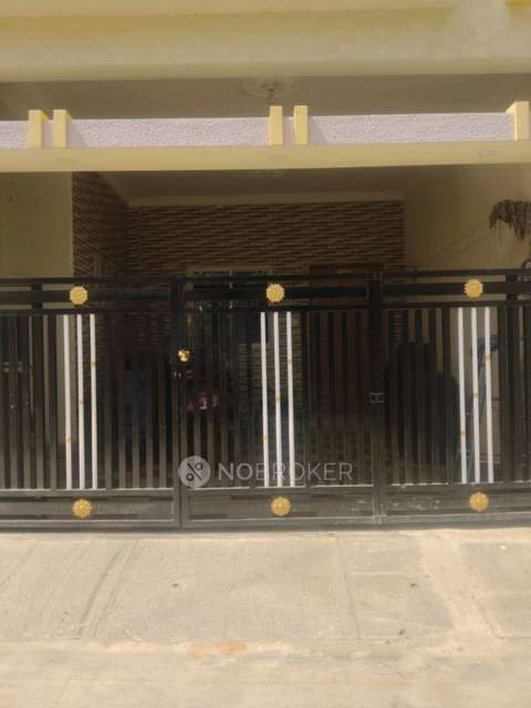 2 BHK Flat for Rent  In  Kanaka Nagar