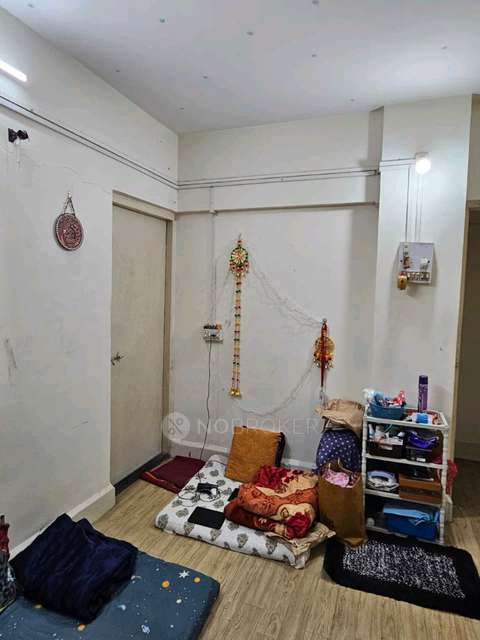 2 BHK Flat In Bandal Complex for Rent  In Kothrud