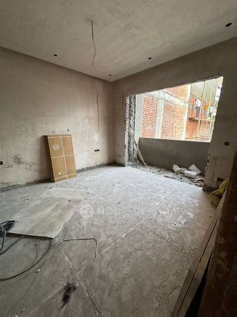 3 BHK Flat In Pocket 40 Chitranjan Park For Sale  In Pocket 40