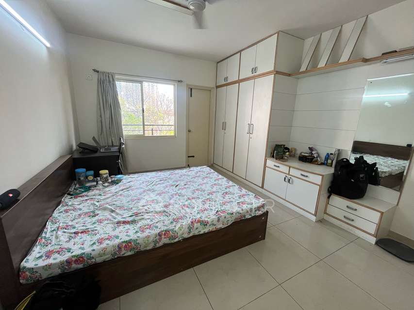 Single Room for Male In 3 BHK  In Renaissance Temple Bells In Rajajinagar