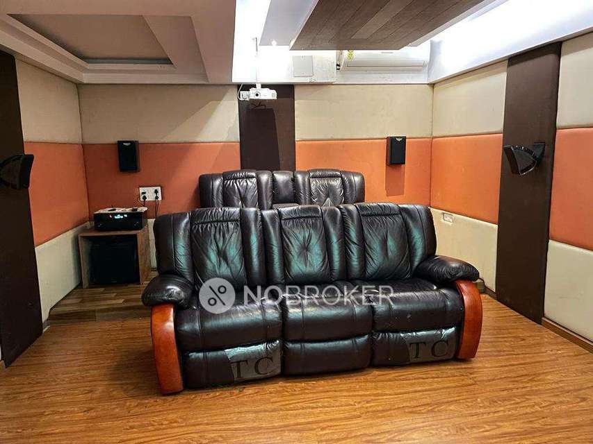 4+ BHK Flat In Osian Chlorophyll For Sale  In Porur