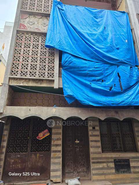 Plot For Sale  In Cubbonpete, Nagarathpete