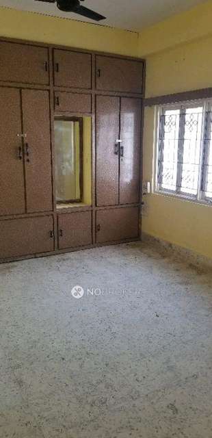2 BHK Flat In Mahalakshmi Mansion For Sale  In Ameerpet