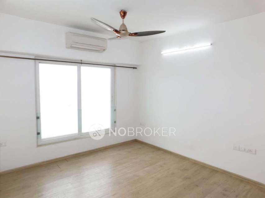 3 BHK Flat In Kanakia Paris For Sale  In Bandra East
