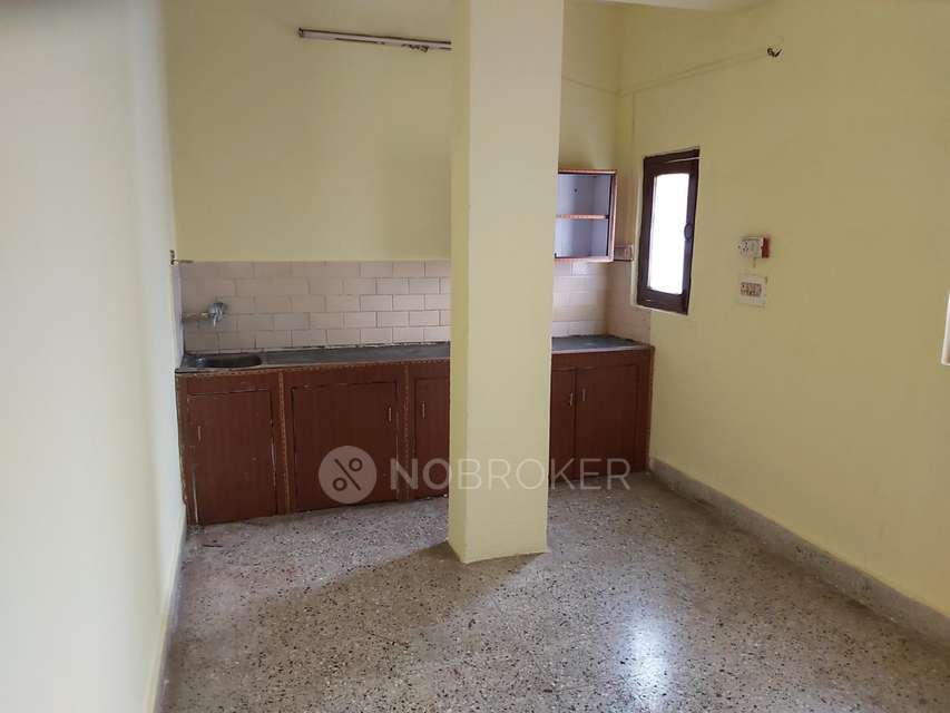 1 BHK Flat In Vijayasree Apartments for Rent  In Rajeev Nagar