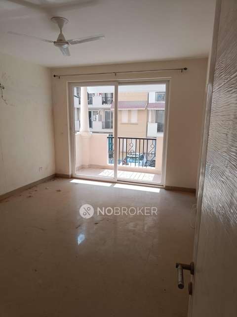 4 BHK Flat In Emerald Premier Floors For Sale  In Sector-65