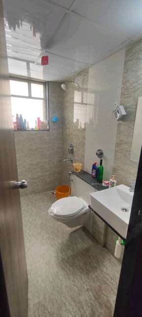 2 BHK Flat In Kohonoor Emrald  for Rent  In Kohinoor Emerald (sus)