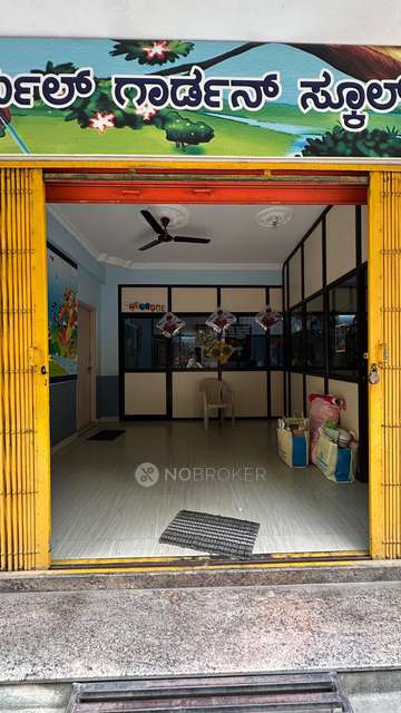 Godown/Warehouse in Akash Theatre, Bangalore for Rent 