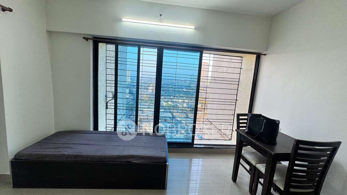 2 BHK Flat In Runwal Pearl For Sale  In Manpada