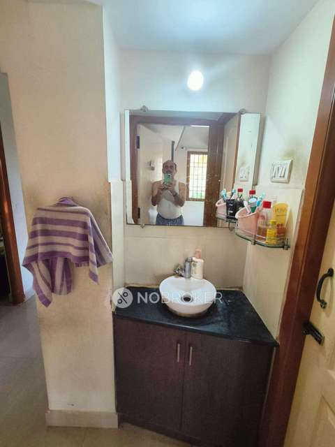 2 BHK Flat In Adhilakshmi Nivas For Sale  In Adambakkam