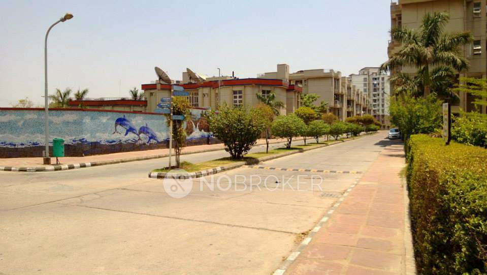 2 BHK Flat In Jal Vayu Vihar, Phi Ii For Sale  In Phi Ii