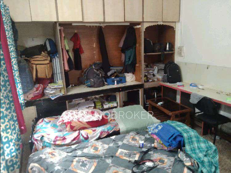 Shared Room for Male In 2 BHK  In Narayan Peth