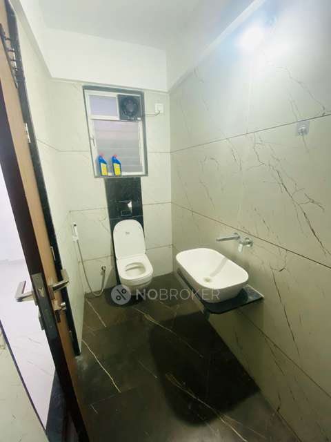 1 BHK Flat In Pawar Riseonic for Rent  In Magarpatta