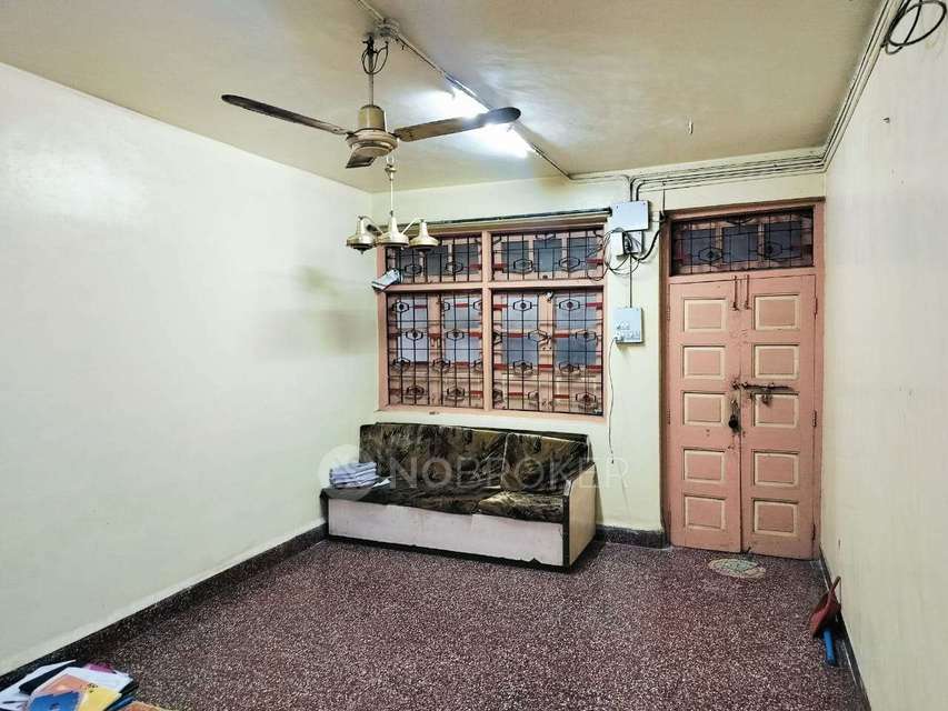 Shared Room for Male In 1 BHK  In Somwar Peth