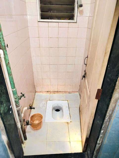 Shared Room for Male In 1 BHK  In Somwar Peth