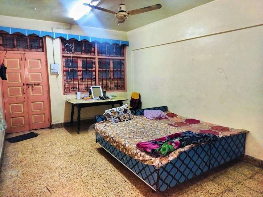 Shared Room for Male In 1 BHK  In Somwar Peth