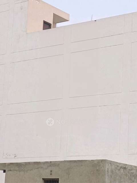 PG for Anyone in Sector 4 