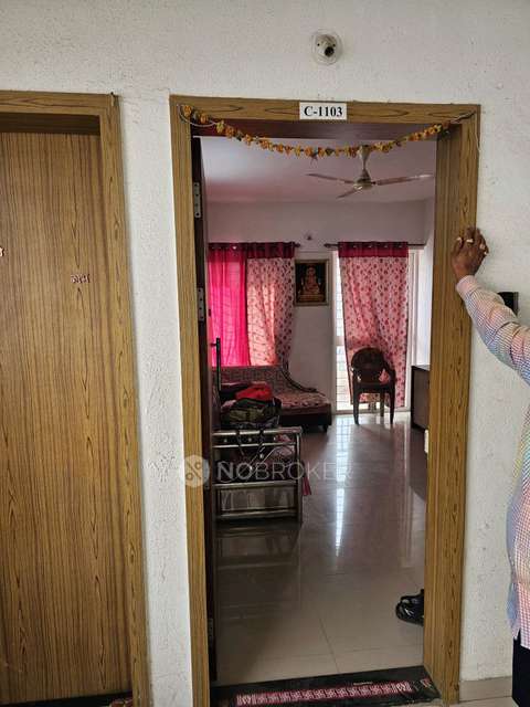 1 BHK Flat In Nilay Housing Society for Rent  In Nilay Apartment