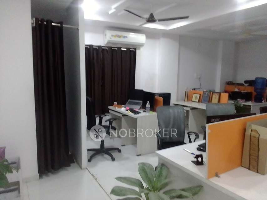 Co-Working  space in Gadget360, Hyderabad for Rent 