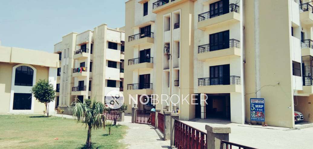 3 BHK Flat for Rent  In Ecotech Iii