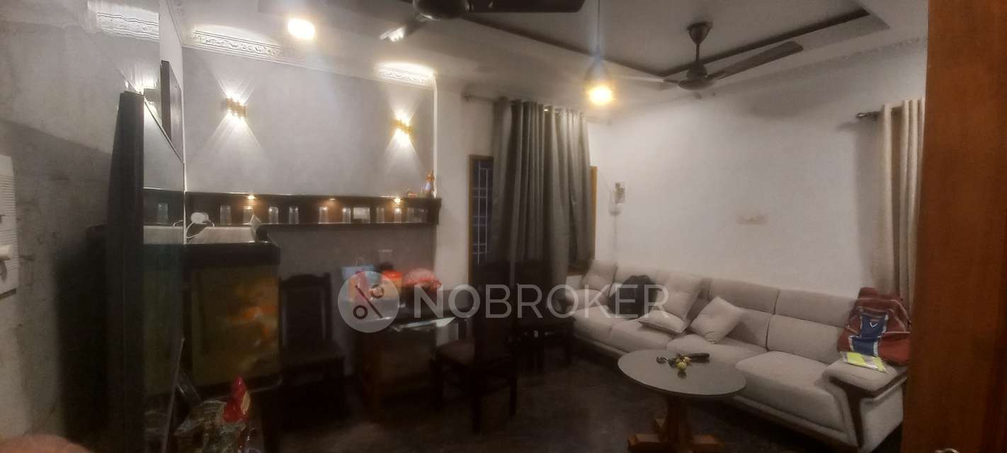4+ BHK House For Sale  In Yadaval St, Paramesh Nagar, Adambakkam, Chennai