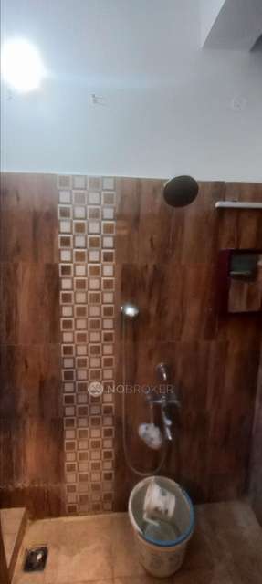 4+ BHK House For Sale  In Yadaval St, Paramesh Nagar, Adambakkam, Chennai
