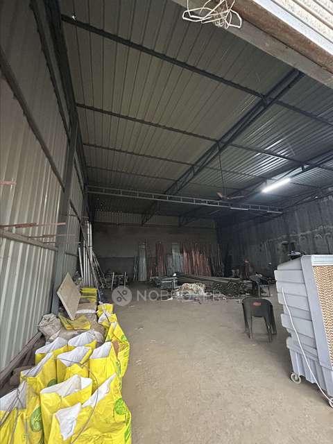 Godown/Warehouse in  Roza Jalalpur Village, Greater Noida for Rent 