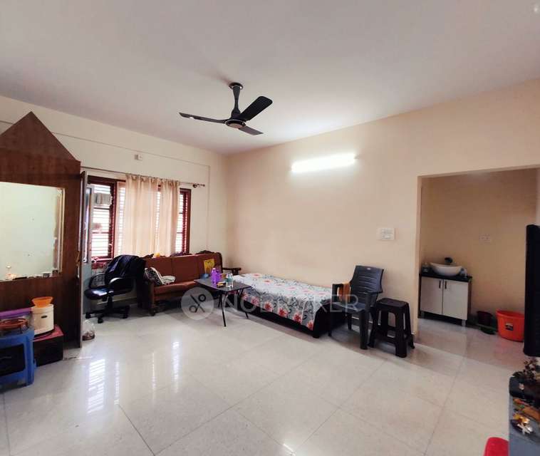 4+ BHK Flat For Sale  In Meenakshi Lakeside Apartment