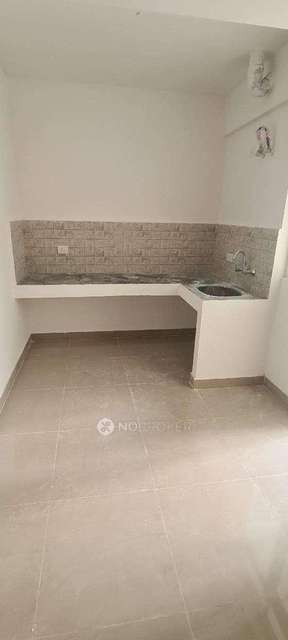 2 BHK Flat In Suncity Avenue For Sale  In Sector 76