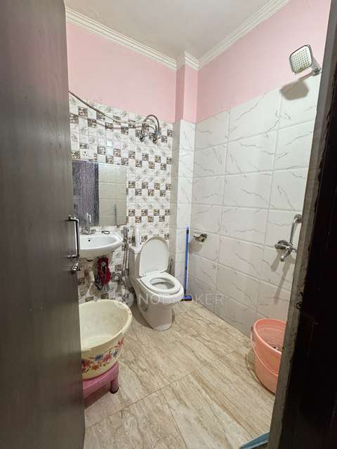 1 BHK Flat In Savitri Apartment For Sale  In Savitri Nagar