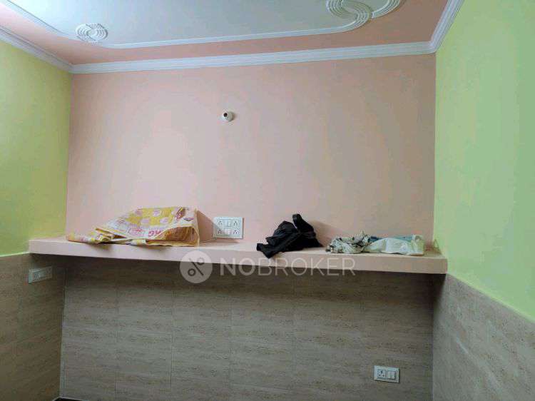 1 RK House for Rent  In G Block Dakshinpuri