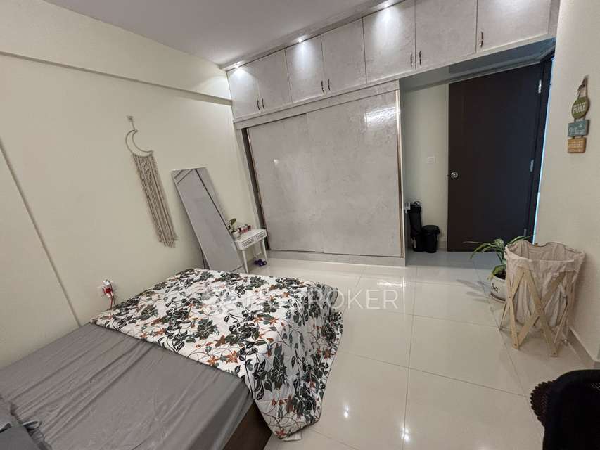 Single Room for Female In 3 BHK  In Candeur Sunshine In Kr Puram