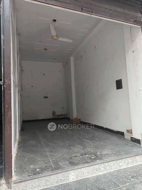 Shop in F8v7+v5w, Khajoor Rd, Block C, Molar Band Extension, Badarpur, Faridabad, New Delhi, Delhi 110044, India, Delhi for Rent 