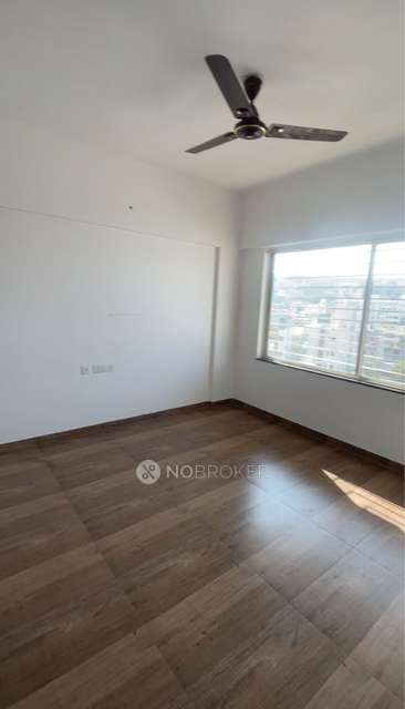 Shared Room for Female In 2 BHK  In Kolte Patil Three Jewels In Katraj Kondhwa Road, Pune