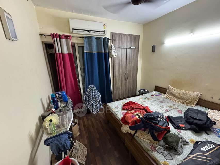 Single Room for Male In 3 BHK  In Paras Tierea In Sector 137