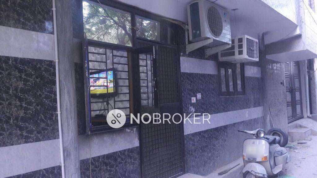 2 BHK Flat for Rent  In Dwarka 