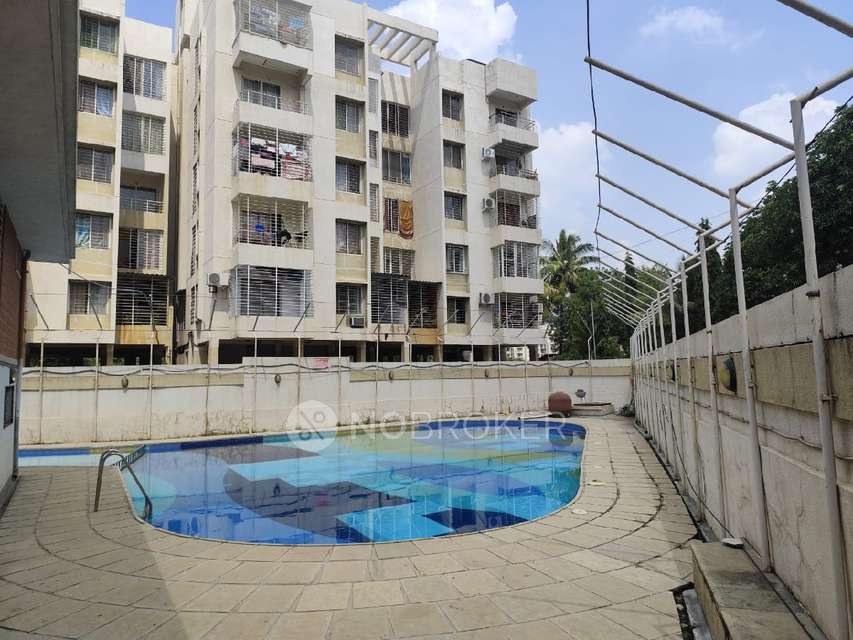 1 BHK Flat In F5 Green Crest, Phursungi for Rent  In Phursungi