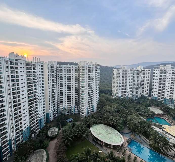 Shared Room for Female In 2 BHK  In Apartment In  Phase 3, Hinjawadi Rajiv Gandhi Infotech Park, Hinjawadi, Godambewadi,