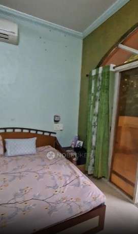 Single Room for Female In 4 BHK  In Rahatani