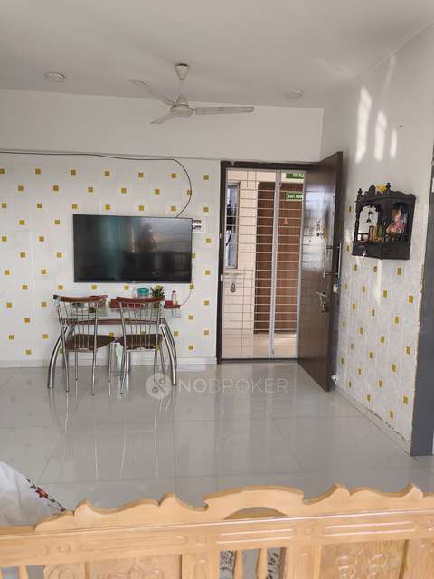 2 BHK Flat For Sale  In Borivali West