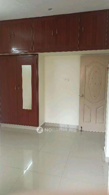 2 BHK Flat In Sai Sainath Apartment For Sale  In Sithalapakkam