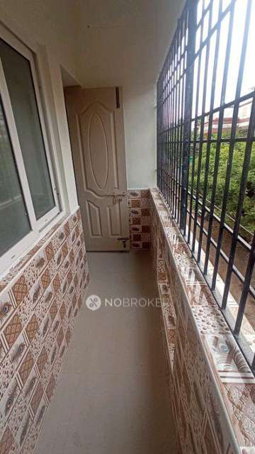 2 BHK Flat In Sai Sainath Apartment For Sale  In Sithalapakkam