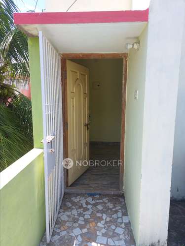 2 BHK Flat In Standalone Buliding  for Rent  In Adambakkam