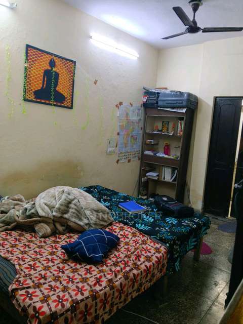 1 RK House for Rent  In Sector 15, Noida