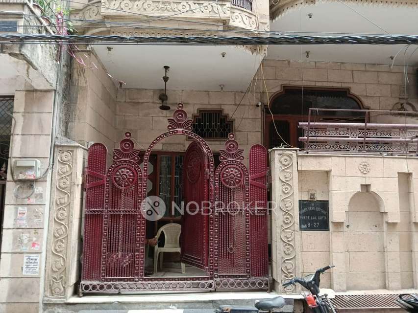 PG for Girls in Shakarpur Khas