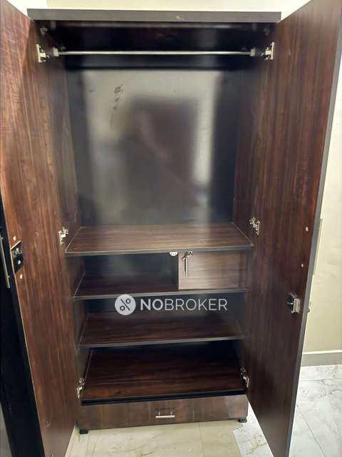 PG for Boys in Sector18