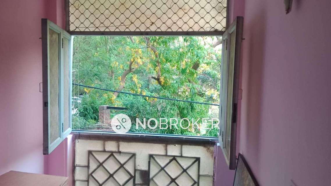 2 BHK Flat For Sale  In Okhla Industrial Estate