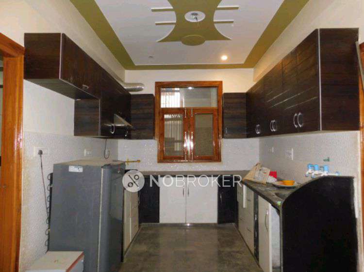 PG for Boys in Sector 63 