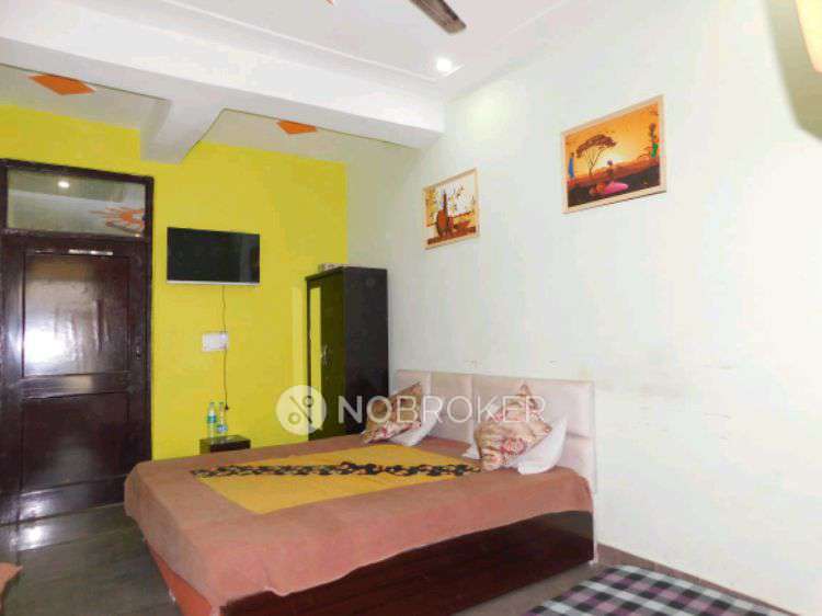 PG for Boys in Sector 63 