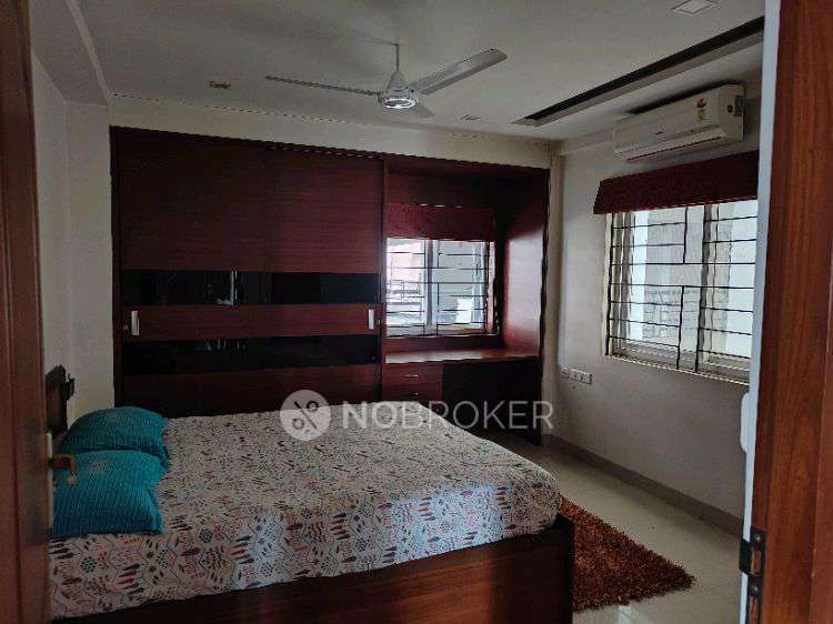 3 BHK Flat In Tranquil Towers For Sale  In Kondapur